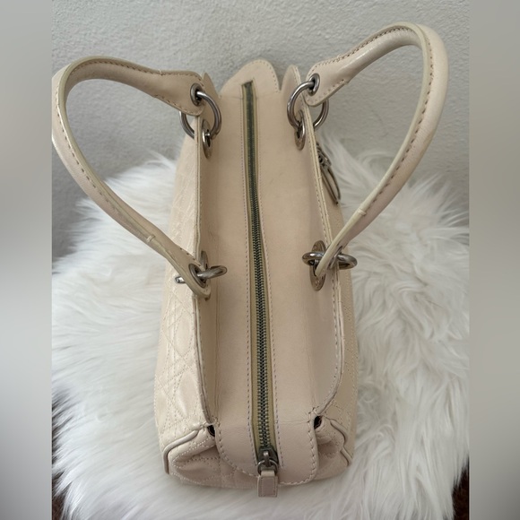 DIOR Quilted Horizontal Leather Handbag - Picture 8 of 14